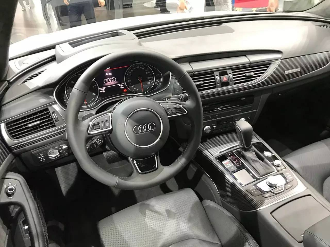 这款“买菜车”标价近50万,我为何不觉得贵?