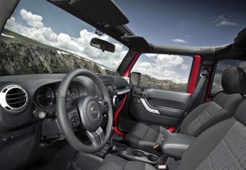 越野利器 Jeep新牧马人上市:45.99万起