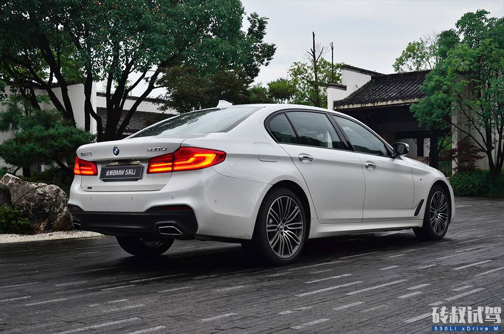 2017年能开上这台新车,亲戚朋友都会刮目相看!