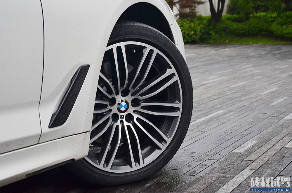 2017年能开上这台新车,亲戚朋友都会刮目相看!