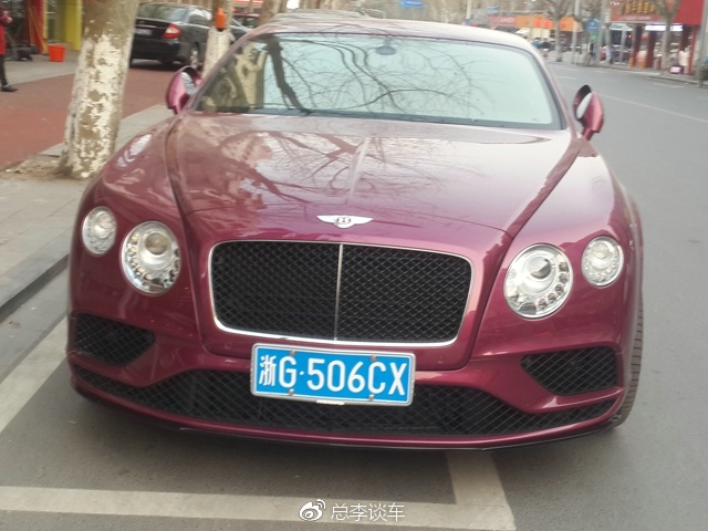 夏天开车,很多人忽略了这一点,不及时检查万一扣12分就麻烦了