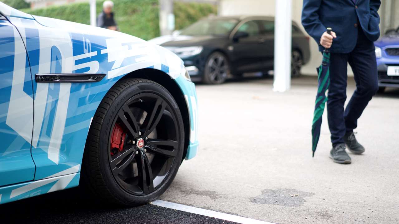 20170701_1498889749529909.jpg jaguar-xjr-updated-with-575-horsepower-supercharged-v8_2.jpg