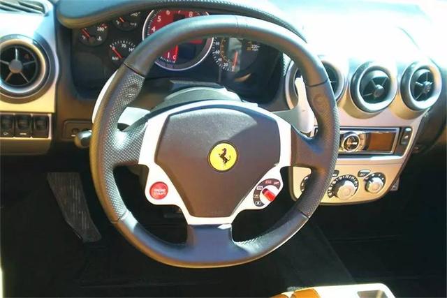 方向盘长成这样 你想过鸭子的感受吗?