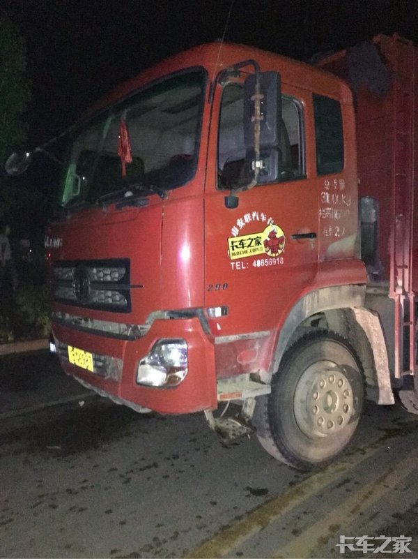 湖南再陷洪灾:又是我们卡车人冲在一线