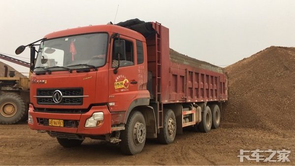 湖南再陷洪灾:又是我们卡车人冲在一线