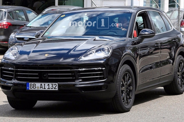 曝保时捷全新卡宴谍照 或将9月正式亮相