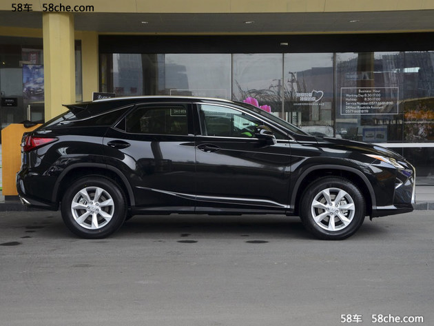 曝雷克萨斯RX七座版谍照 东京车展亮相