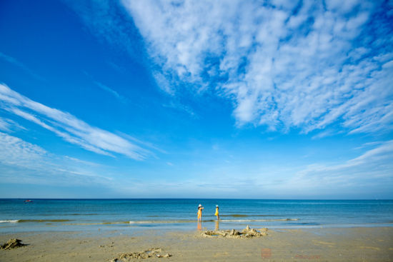 清晨安静的北海银滩 图:新浪博主/泡鱼儿