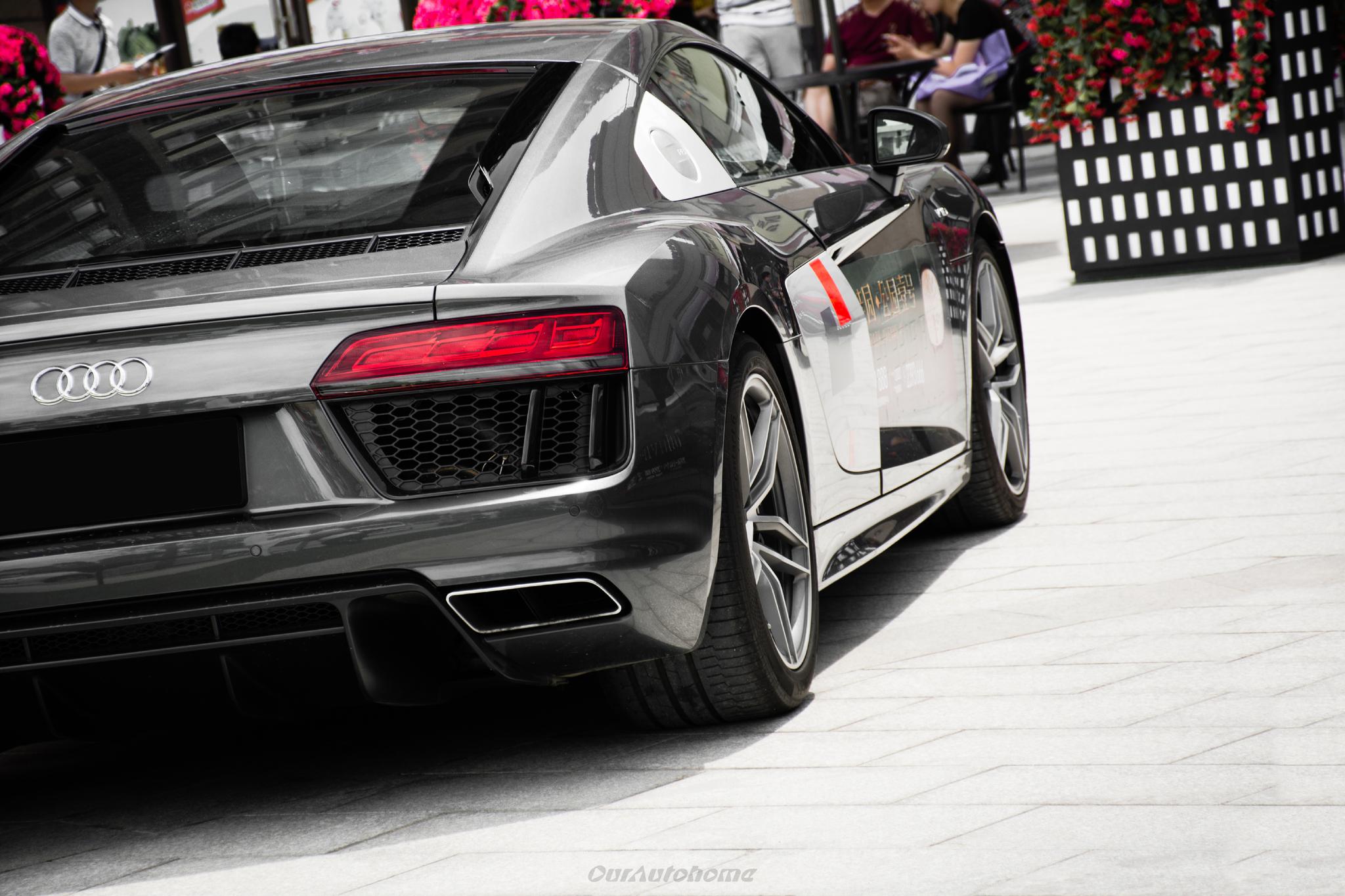 第一次见全新的奥迪R8 V10