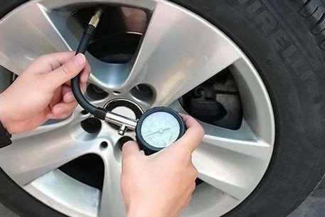 别自以为是 这些开车习惯不省油反而更耗油