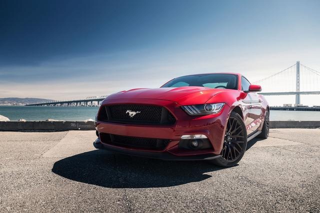 谁说跑车要上百万，这些平民跑车咱也开的起 ​