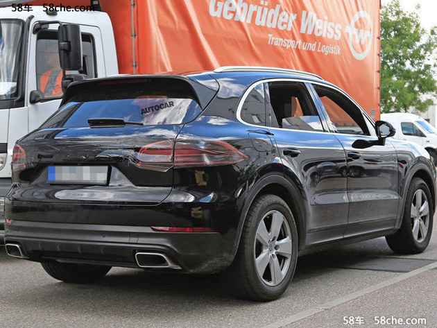 保时捷Cayenne谍照曝光 或用贯穿式尾灯