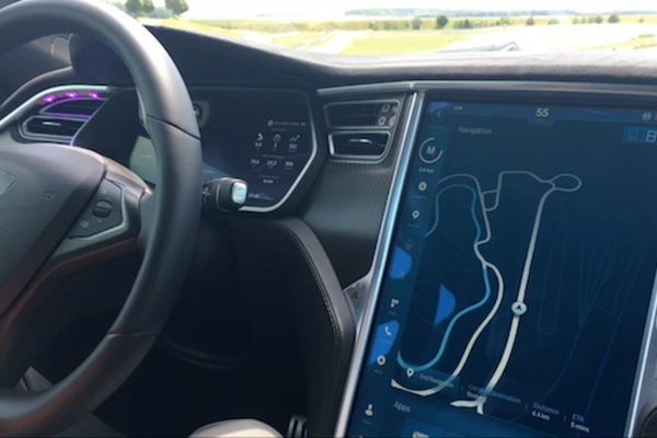 ​两年过去，博世改装的那辆高度自动驾驶Model S怎么样了？