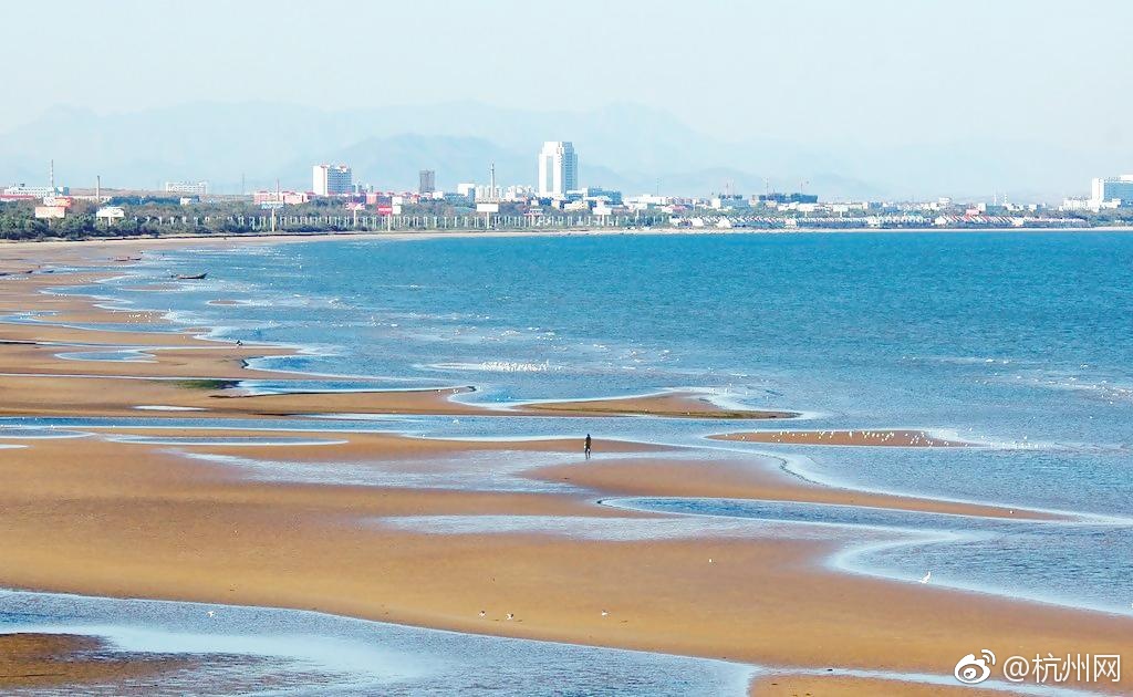 杭州开通直飞敦煌航班 飞北戴河避暑包机已启