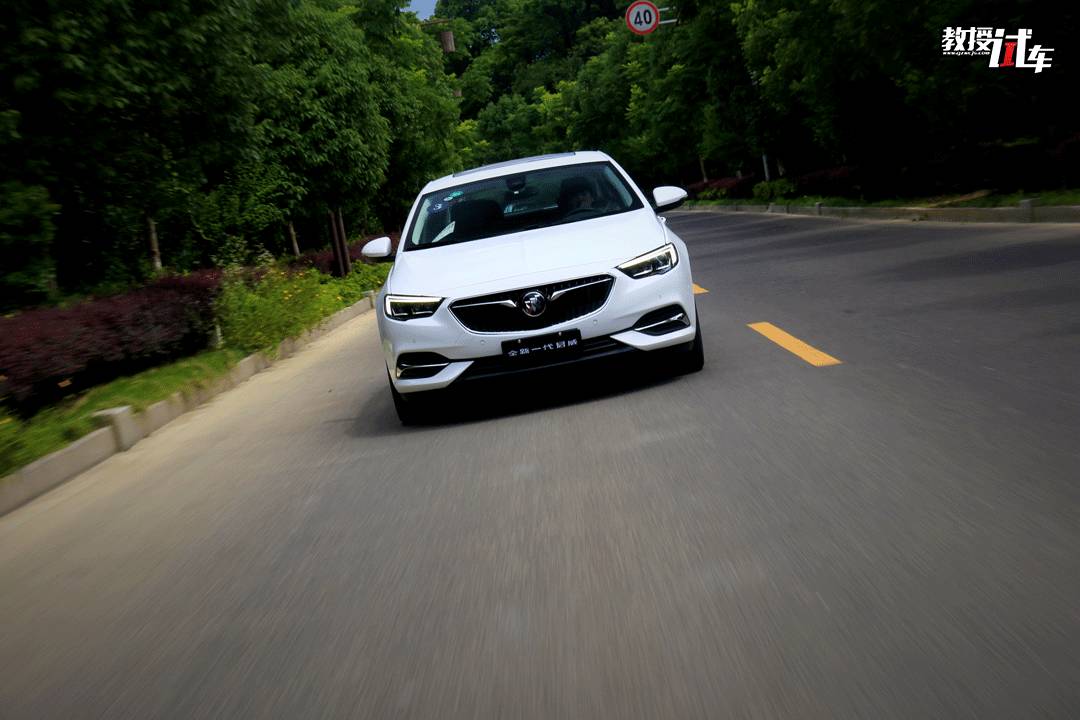 牛逼的动力+有逼格的品牌!这车真的要让迈腾哭