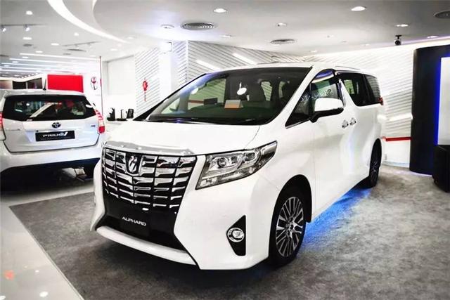 别老盯着7座SUV了!二胎车其实可以这么选!