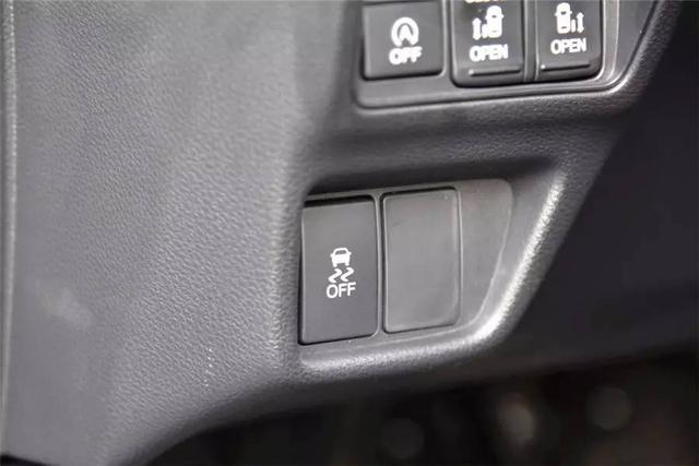 别老盯着7座SUV了!二胎车其实可以这么选!