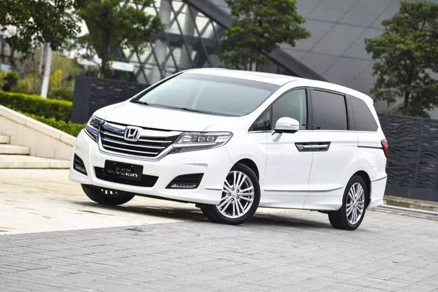 别老盯着7座SUV了!二胎车其实可以这么选!