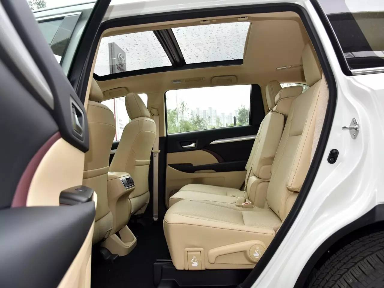 不到10万的7座SUV,价廉可有物美的?