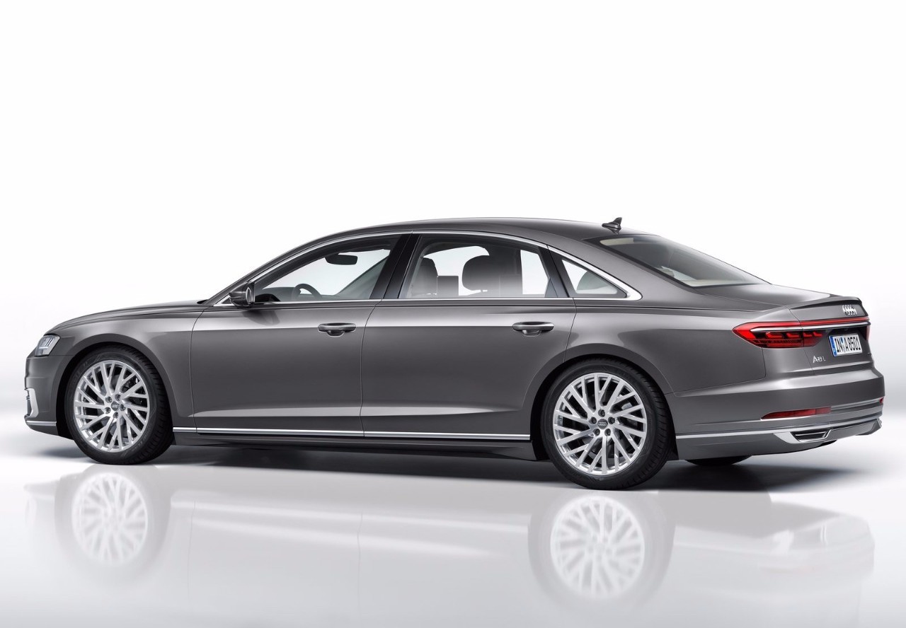 谁说旗舰只要奢华,科技感爆棚的新A8你怎么看?