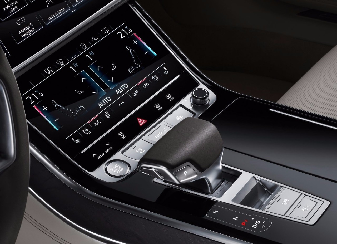 谁说旗舰只要奢华,科技感爆棚的新A8你怎么看?