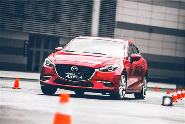 这个“选手”有颜值却靠实力,四位《中国新歌声》导师都为他转身?!