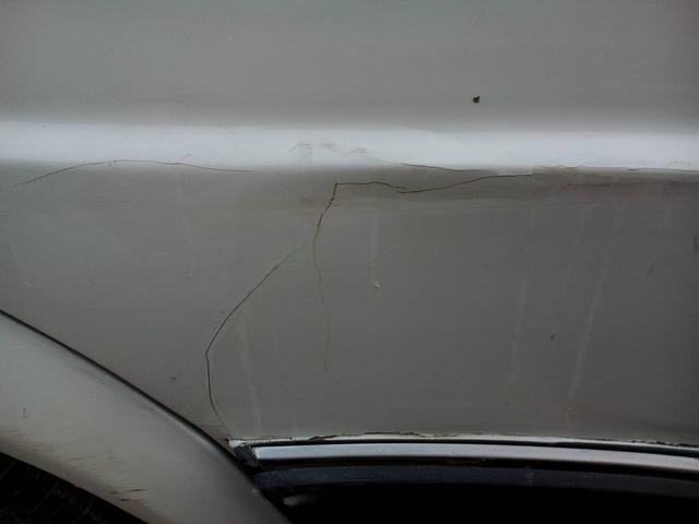 汽车在烈日下暴晒 都会带来哪些危害