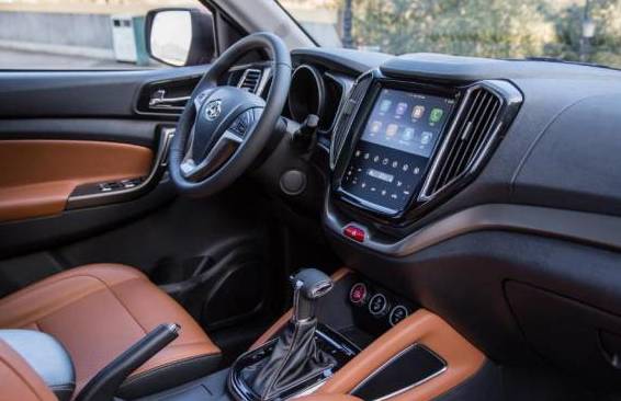 在长安CX70T里竟也能找到小黄人里黑科技的影子