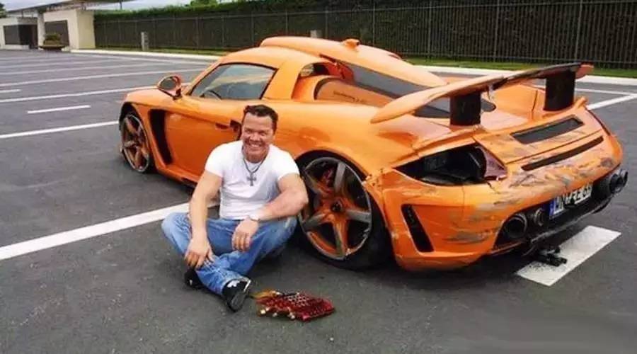 全球最贵车祸，价值1亿元车直接撞报废！