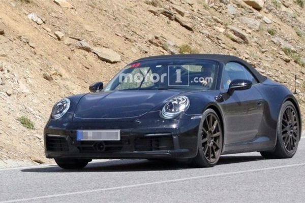 新911敞篷版谍照 有望2018年下半年发布