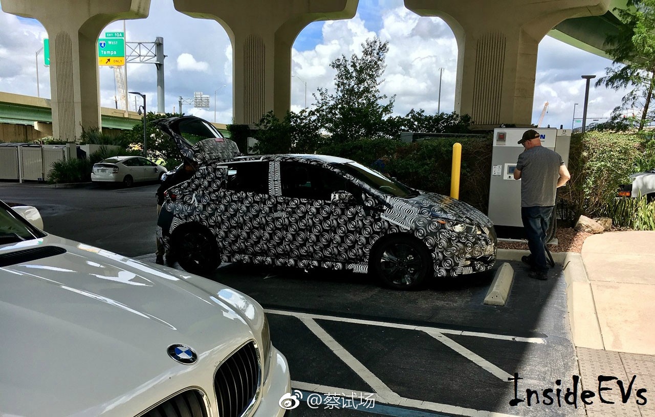  日产新一代聆风曝光