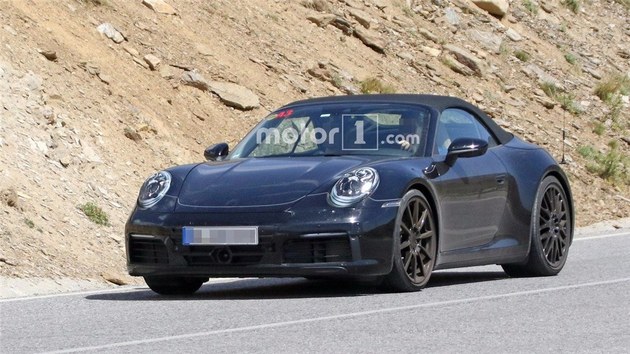 新911敞篷版谍照 有望2018年下半年发布
