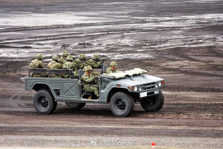 丰田Toyota Mega Cruiser。