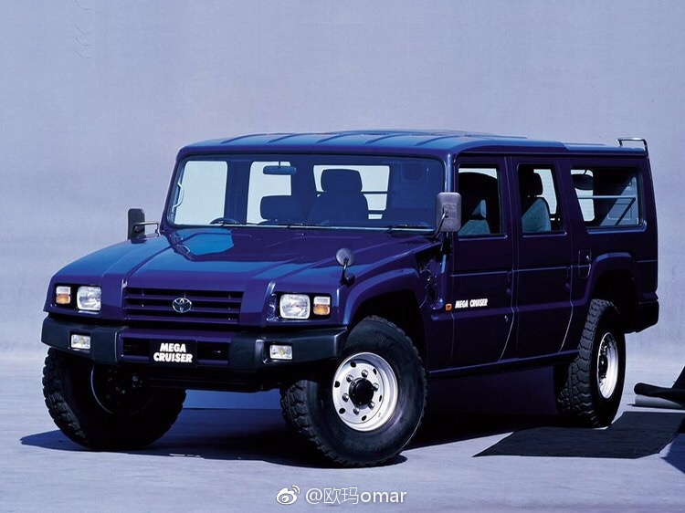 丰田Toyota Mega Cruiser。