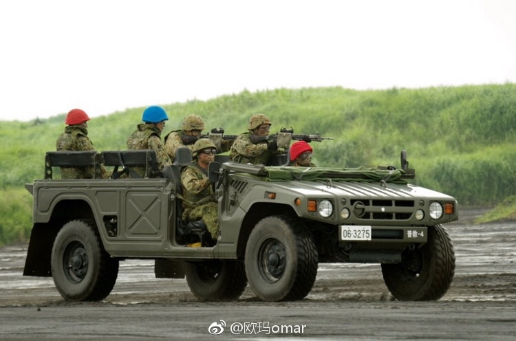 丰田Toyota Mega Cruiser。