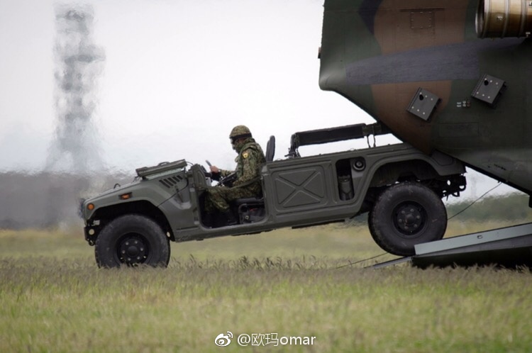 丰田Toyota Mega Cruiser。