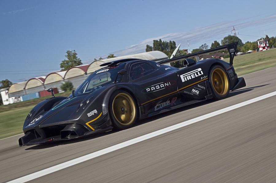 我就看看反正也买不起 1136万的赛道型超级跑车帕加尼Zonda R