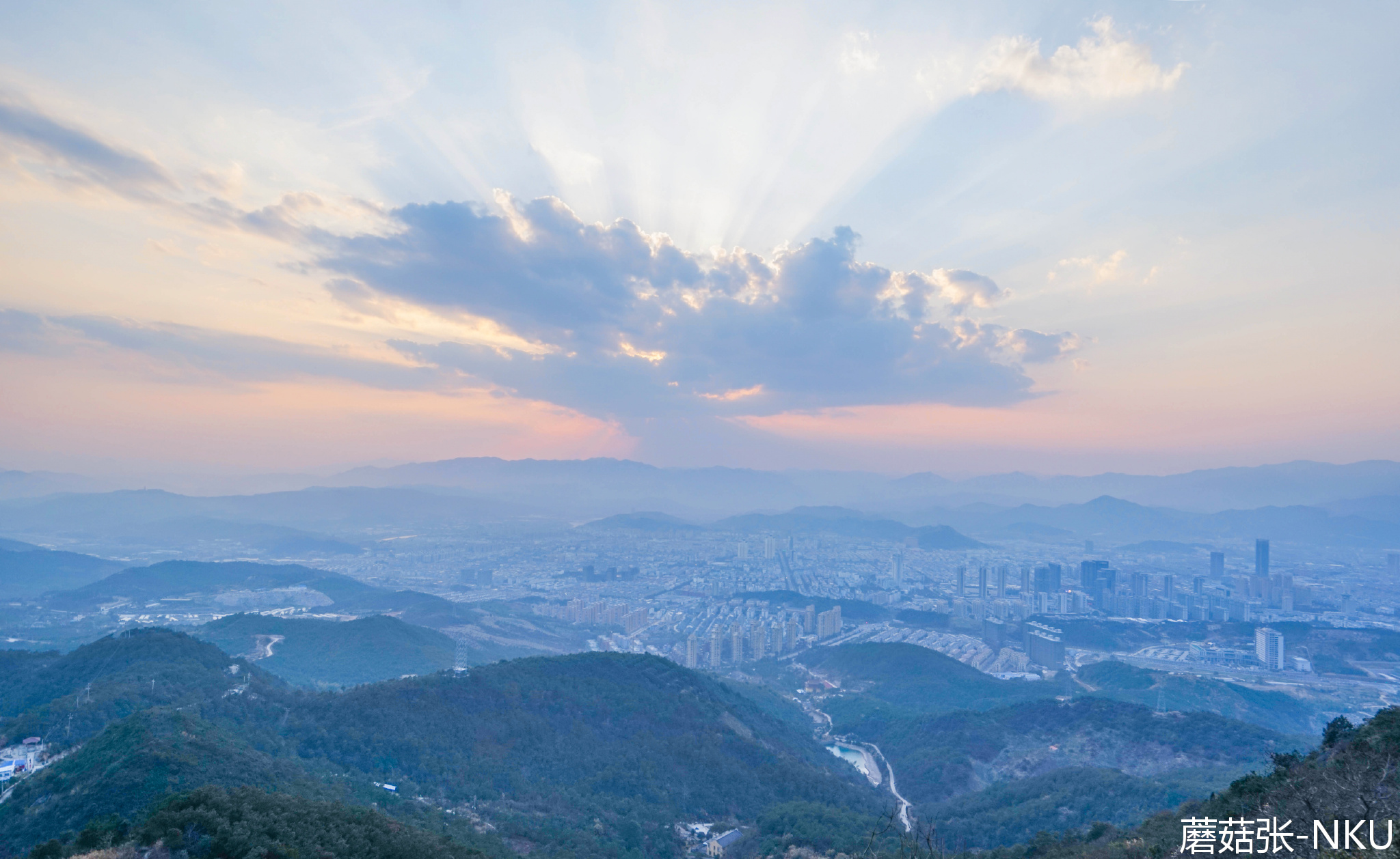 天性在野外|轻徒步+汤泉=完美的一天