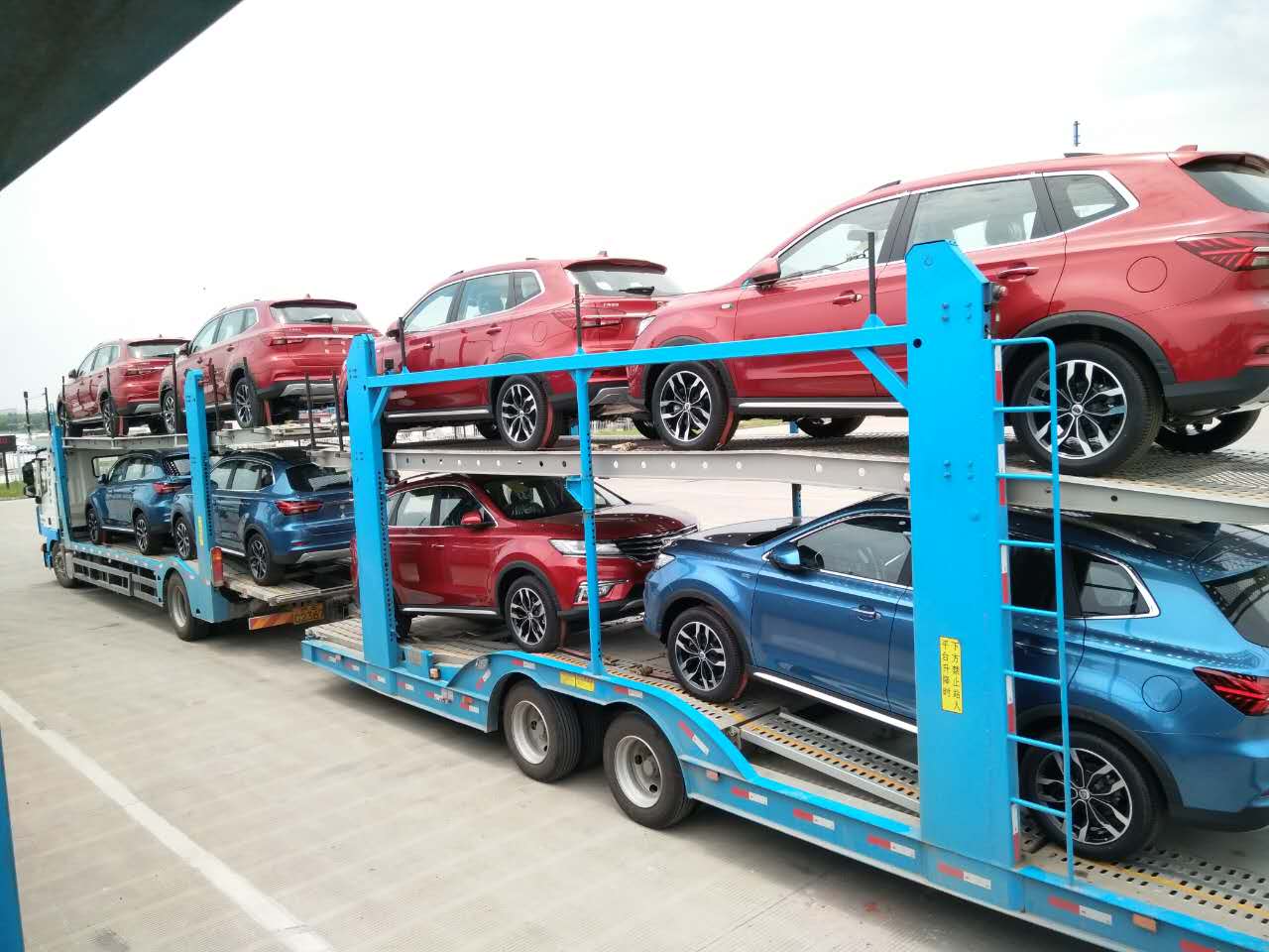 20170718_1500363542918271.jpg 荣威ERX5(3).jpg