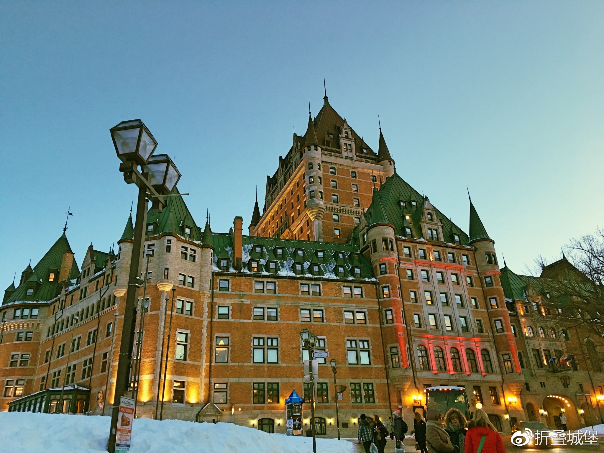 进入孤单又灿烂的神-鬼怪的世界--魁北克市