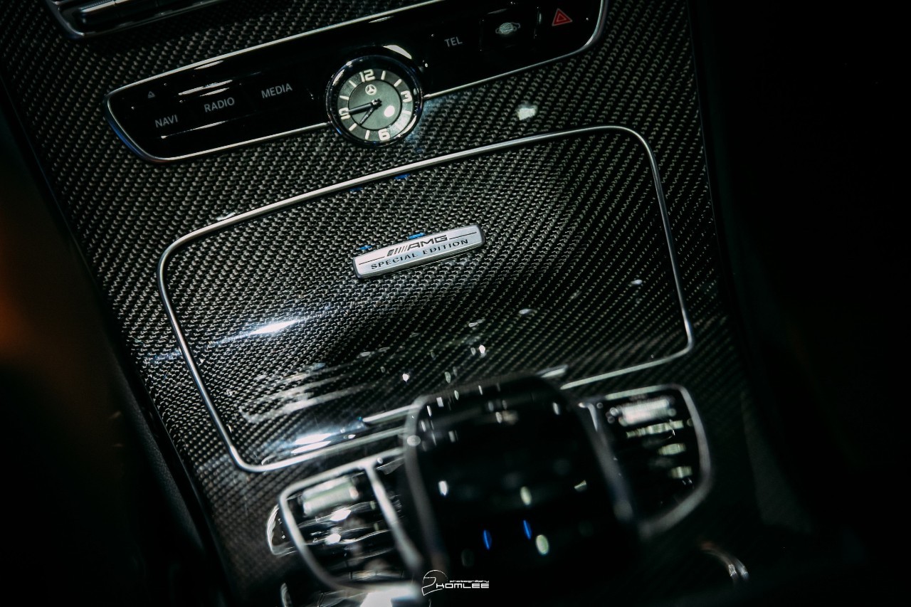 实拍丨来看看8月24日将上市的奔驰AMG C43