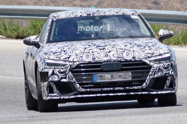 曝奥迪新S7路试谍照 法兰克福车展亮相