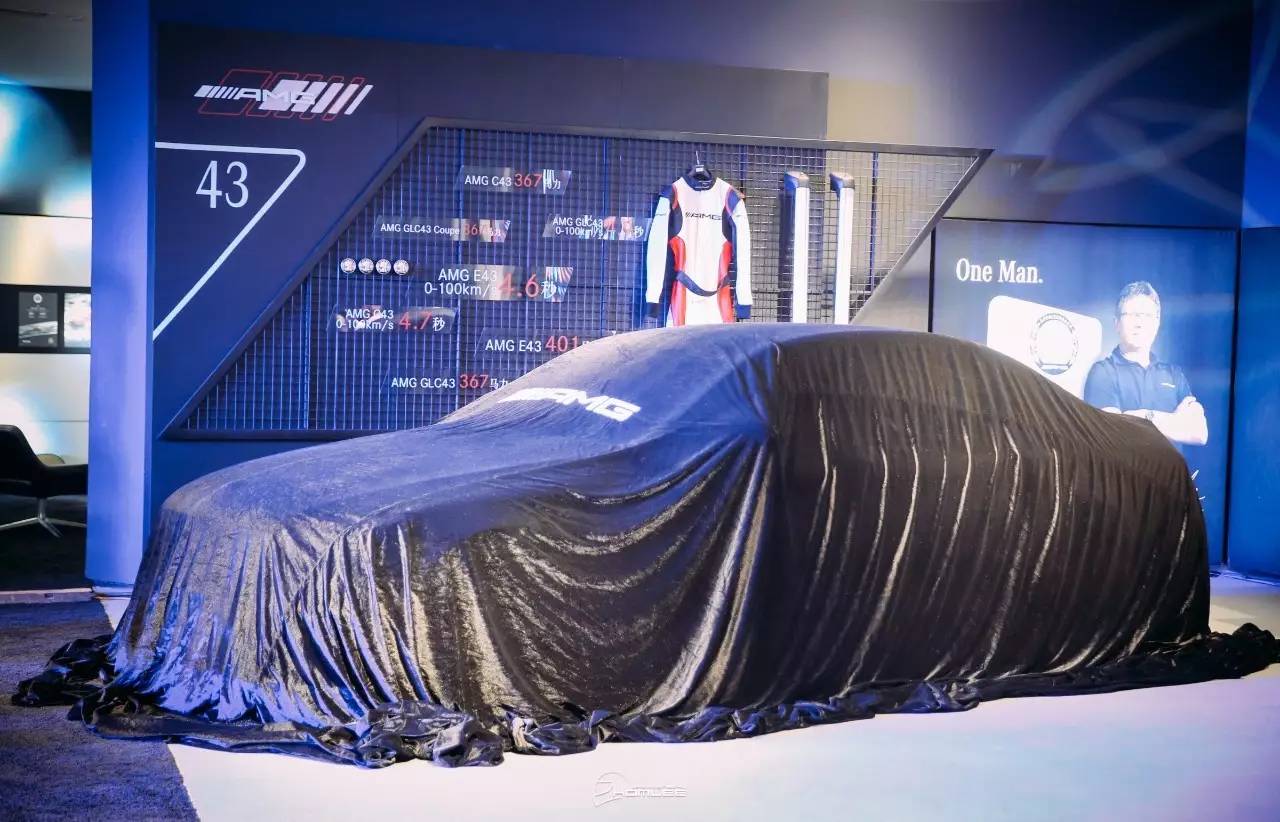 实拍丨来看看8月24日将上市的奔驰AMG C43