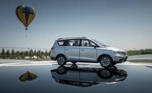 长安欧尚A800的一小步迈出了未来汽车一大步