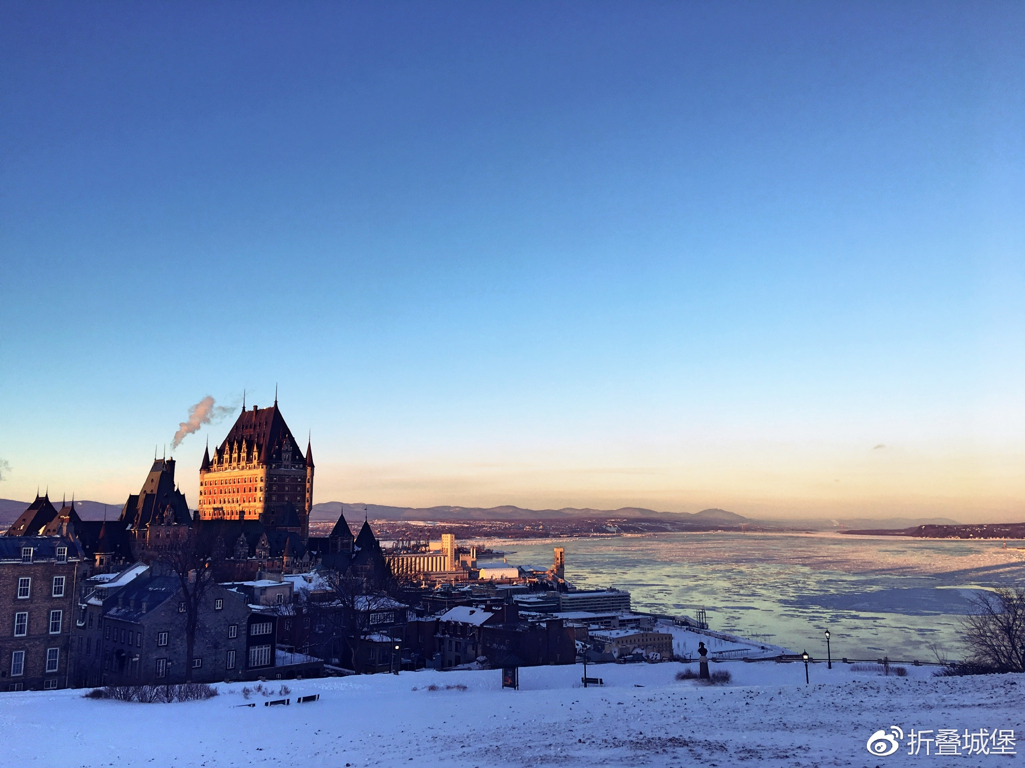 进入孤单又灿烂的神-鬼怪的世界--魁北克市