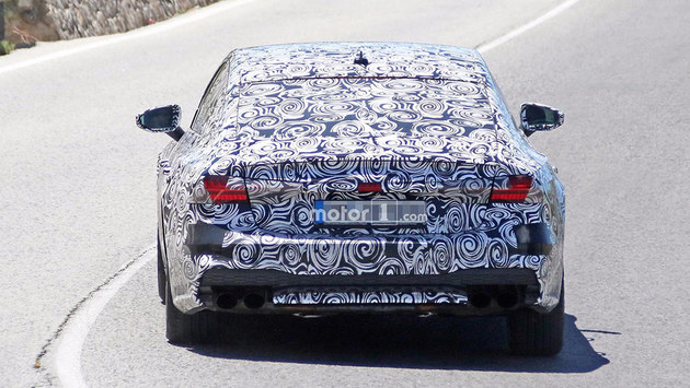 曝奥迪新S7路试谍照 法兰克福车展亮相