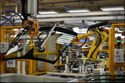 东风雪铁龙天逸下线 一个外表骚气的大暖男