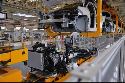 东风雪铁龙天逸下线 一个外表骚气的大暖男