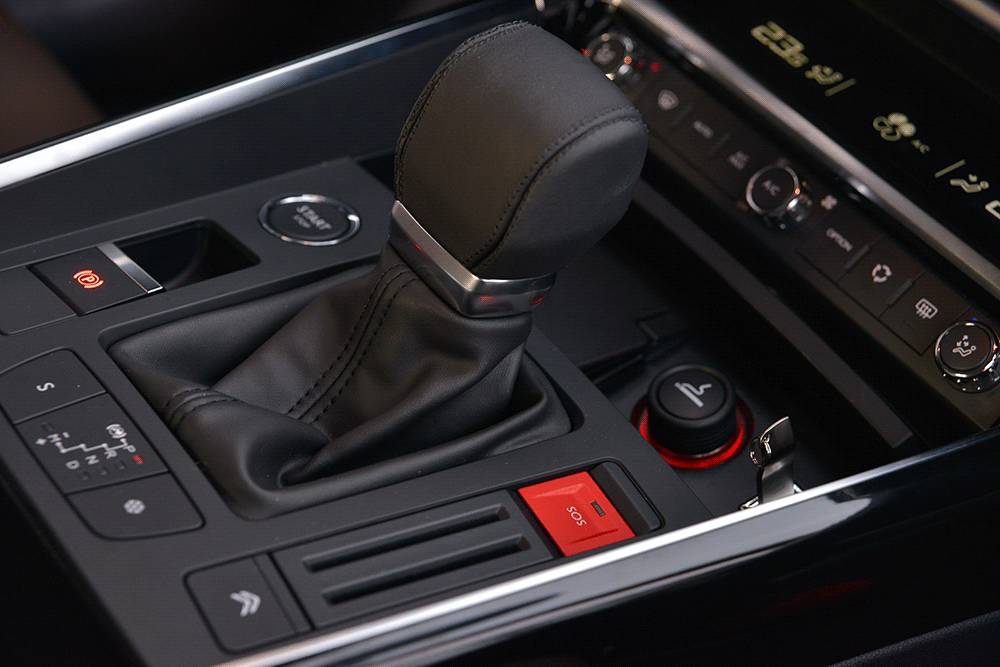 欧系B级车起售价15万,科技配置还秒杀30万豪车