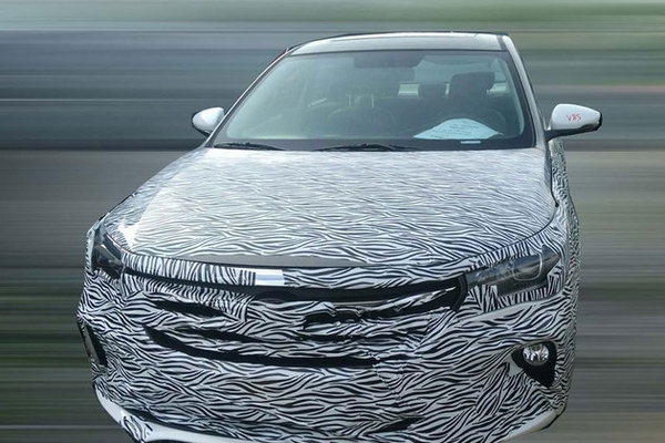 广汽传祺GA4路试谍照曝光 家族式风格